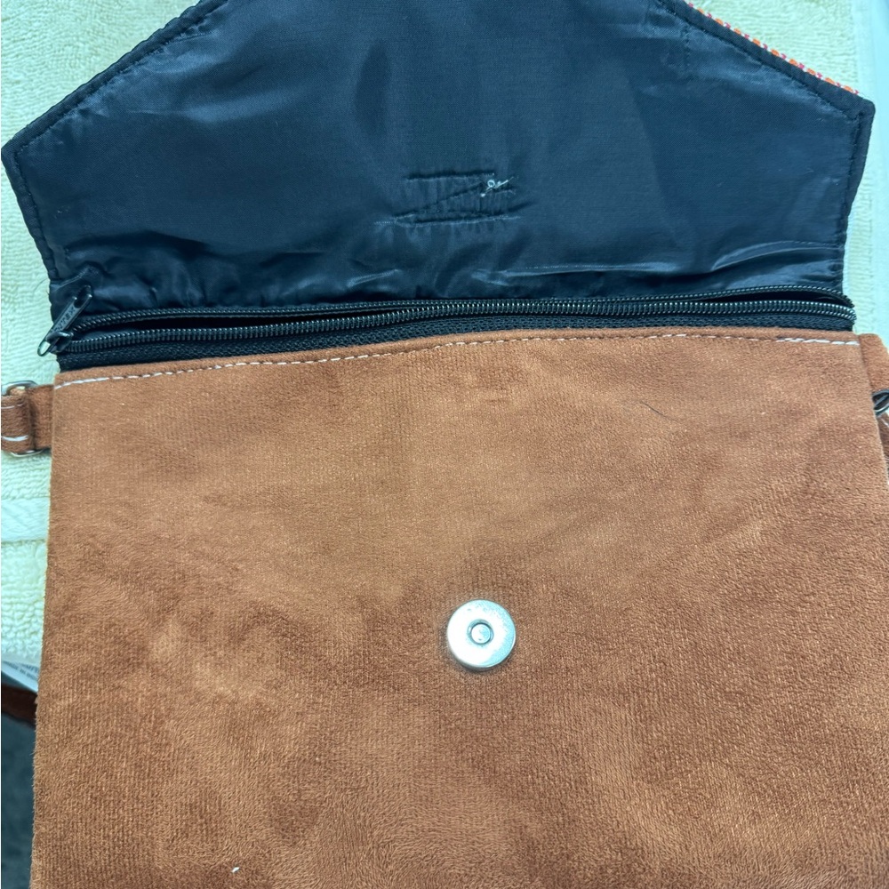 Embroidered Brown Shoulder Bag - Picture 4 of 4